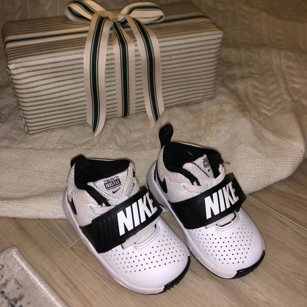 Baby/Toddler NIKE 5c